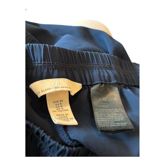 H&M Navy Blue Silk Blend Joggers Size 8 Dress Pants 27" Inseam - Picture 4 of 4